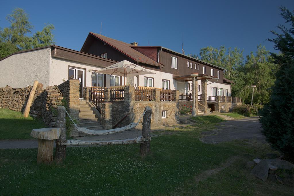 Hotel Rohanov Lhota nad Rohanovem Exterior photo